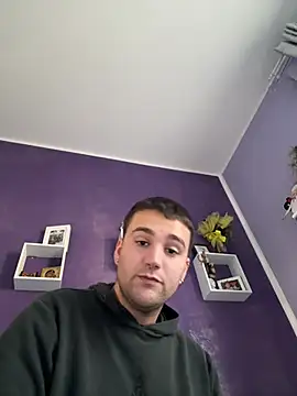 ErPumas126 online show from December 2024 10:34:02 AM