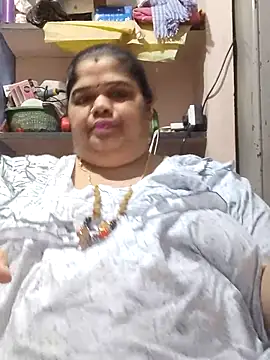 Snapshot of tamilthanushri chatting on April 2026 08:34:01 AM tamilthanushri online show from April 2026 08:34:01 AM