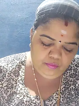 Snapshot of tamilthanushri chatting on May 2026 09:50:02 AM tamilthanushri online show from May 2026 09:50:02 AM