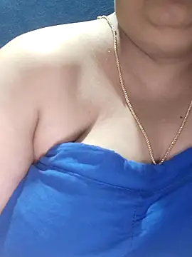 Snapshot of tamilthanushri chatting on May 2026 05:32:02 PM tamilthanushri online show from May 2026 05:32:02 PM