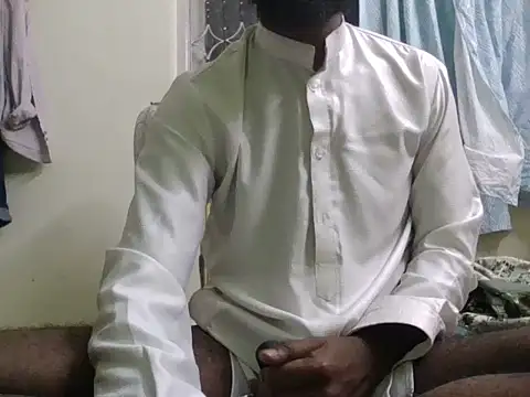 Snapshot of bangalorebulli chatting on March 2026 06:33:01 PM bangalorebulli online show from March 2026 06:33:01 PM