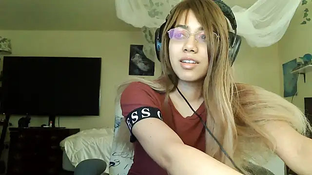 Snapshot of PolinaLoveX chatting on February 2025 01:13:01 AM PolinaLoveX online show from February 2025 01:13:01 AM