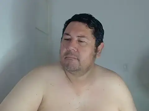 Snapshot of Elgatoloco11 chatting on April 2026 01:45:01 PM Elgatoloco11 online show from April 2026 01:45:01 PM