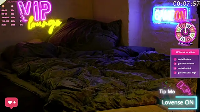 coupleofficial online show from March 2025 12:00:02 AM