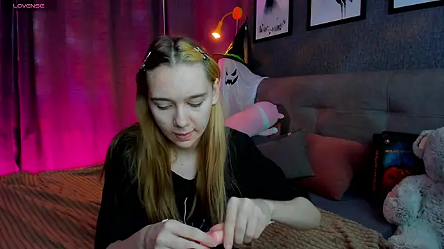 Lesi Moonie01 online show from October 2025 08:29:02 AM