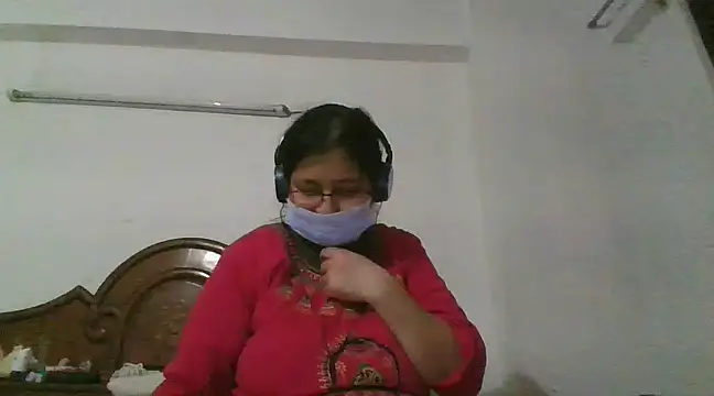 Snapshot of cutiecatty21 chatting on March 2025 01:26:02 PM cutiecatty21 online show from March 2025 01:26:02 PM