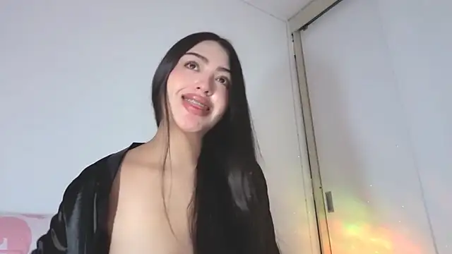 Sweet-Sophiee online show from April 2026 03:15:01 AM