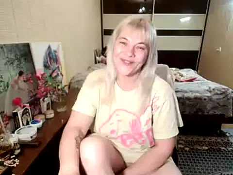 Snapshot of Lia_Laguna77 chatting on July 2026 05:26:02 PM Lia Laguna77 online show from July 2026 05:26:02 PM