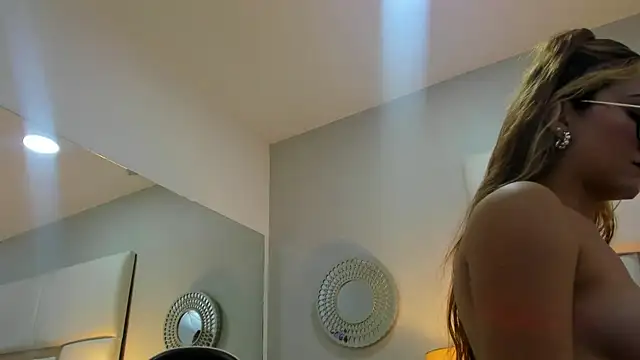 AmbarSantany online show from March 2025 08:32:02 PM