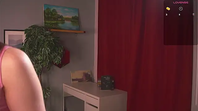 its me lissa  online show from March 2026 01:26:01 PM