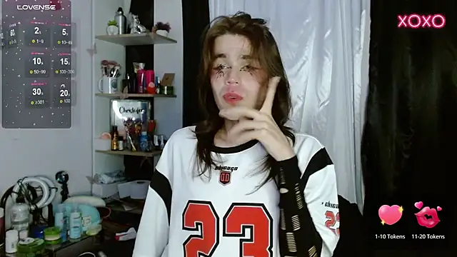 Snapshot of shun_sun chatting on December 2024 03:37:02 AM shun sun online show from December 2024 03:37:02 AM