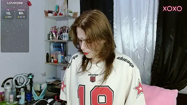 Snapshot of shun_sun chatting on December 2024 02:36:01 AM shun sun online show from December 2024 02:36:01 AM