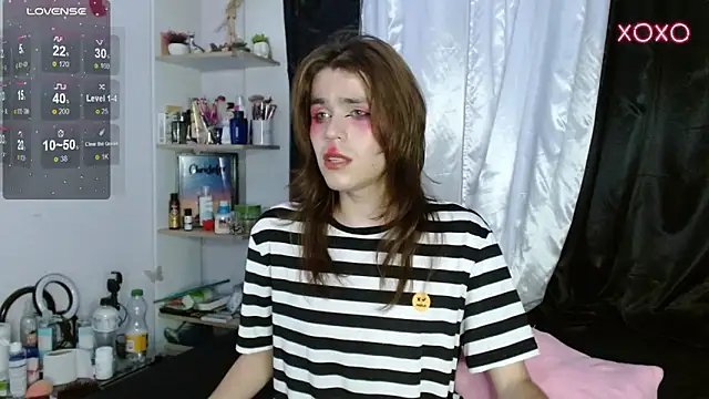 Snapshot of shun_sun chatting on February 2025 01:57:01 AM shun sun online show from February 2025 01:57:01 AM