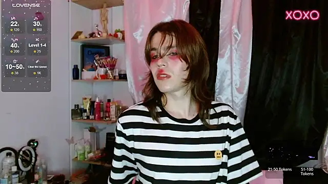 Snapshot of shun_sun chatting on March 2025 05:13:02 AM shun sun online show from March 2025 05:13:02 AM