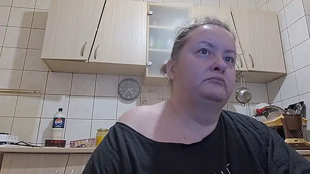 Snapshot of melissaBlessing chatting on December 2025 02:31:02 AM melissaBlessing online show from December 2025 02:31:02 AM