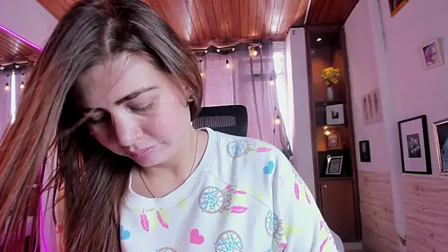 Snapshot of Laurent_Williams chatting on February 2025 08:16:02 PM Laurent Williams online show from February 2025 08:16:02 PM