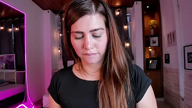 Snapshot of Laurent_Williams chatting on February 2025 11:21:02 PM Laurent Williams online show from February 2025 11:21:02 PM