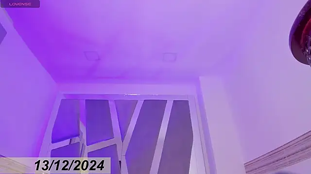 Snapshot of Brianna_Hots chatting on December 2024 05:07:02 AM Brianna Hots online show from December 2024 05:07:02 AM