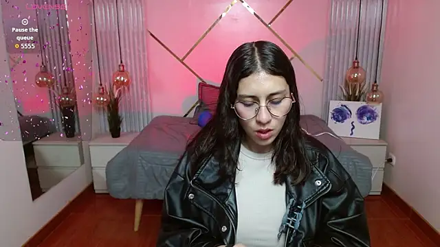 Lita Rogers online show from April 2026 01:42:02 PM