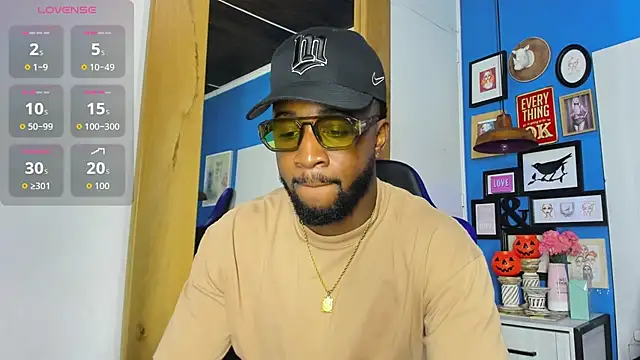 Drake Nassir4 online show from October 2025 09:19:02 PM