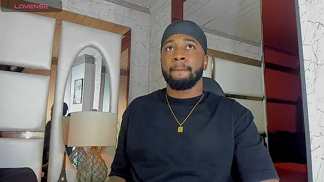 Drake Nassir4 online show from November 2025 02:38:01 PM