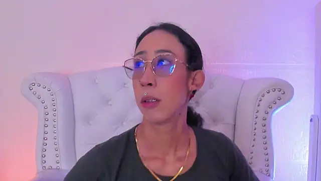 GabyPetit online show from February 2026 07:48:01 PM