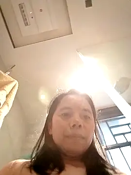 Snapshot of doggiepossession chatting on September 2025 06:59:02 AM doggiepossession online show from September 2025 06:59:02 AM