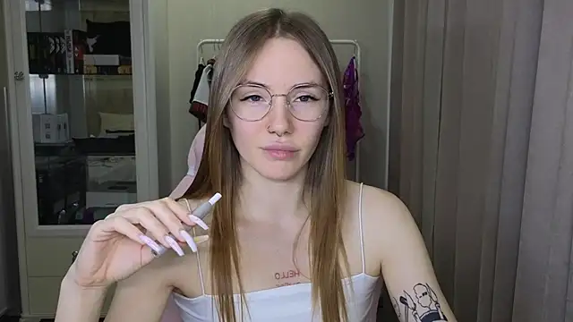 littlevildevil online show from January 2025 11:26:01 AM