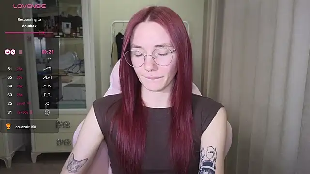 littlevildevil online show from September 2025 11:00:02 AM