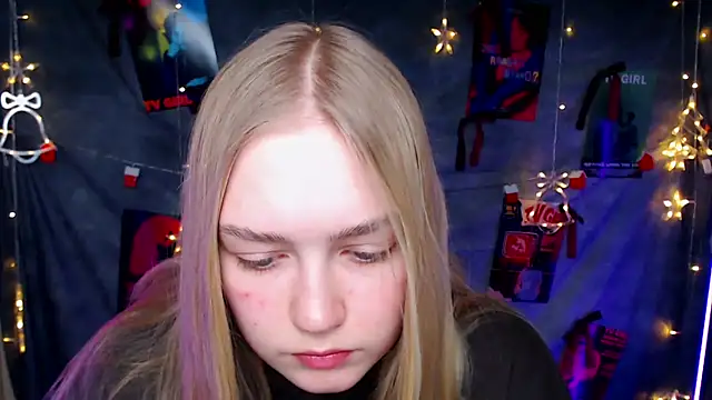 Snapshot of MademoiselleCl chatting on January 2026 01:15:01 PM MademoiselleCl online show from January 2026 01:15:01 PM