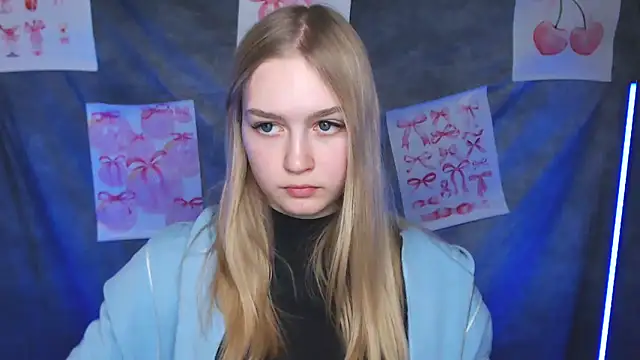 Snapshot of MademoiselleCl chatting on February 2026 01:27:02 PM MademoiselleCl online show from February 2026 01:27:02 PM