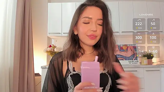 Oh My Dianee online show from September 2025 07:19:01 AM