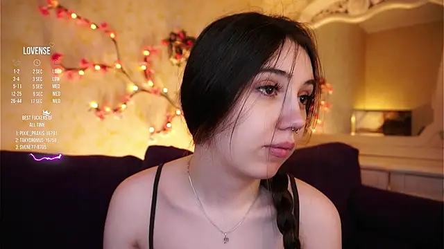 Snapshot of GillianDowdey chatting on February 2026 03:10:01 AM GillianDowdey online show from February 2026 03:10:01 AM