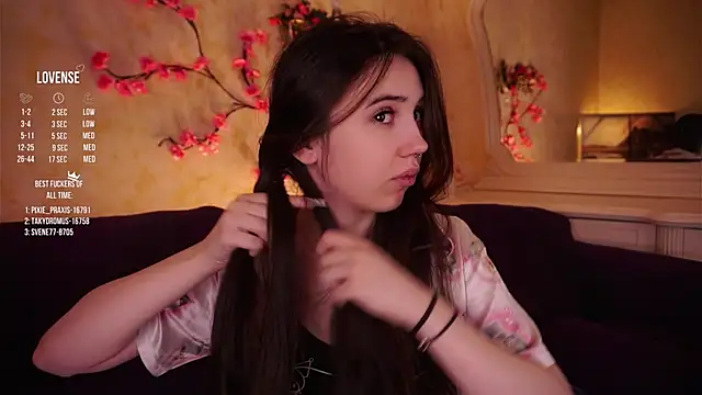 Snapshot of GillianDowdey chatting on February 2026 03:05:02 AM GillianDowdey online show from February 2026 03:05:02 AM