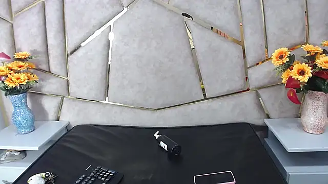 EmilyyEvans  online show from February 2025 03:59:01 PM