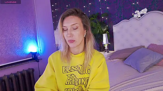 Snapshot of ElizaMayers chatting on February 2026 07:17:02 PM ElizaMayers online show from February 2026 07:17:02 PM