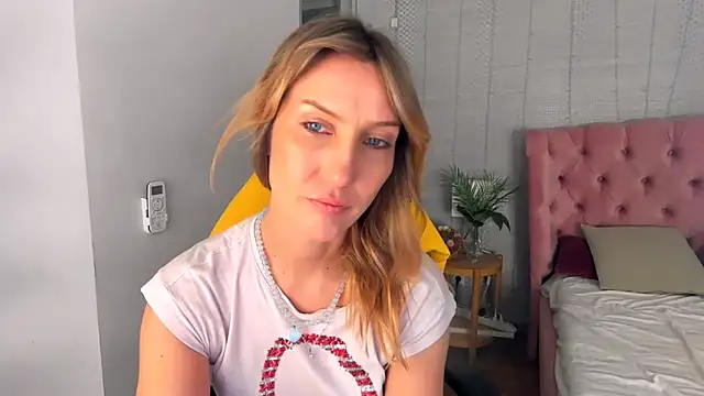 Snapshot of ElizaMayers chatting on March 2026 10:05:02 PM ElizaMayers online show from March 2026 10:05:02 PM