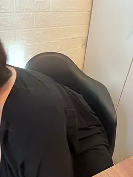 Sophie Eaton online show from January 2026 06:44:02 PM