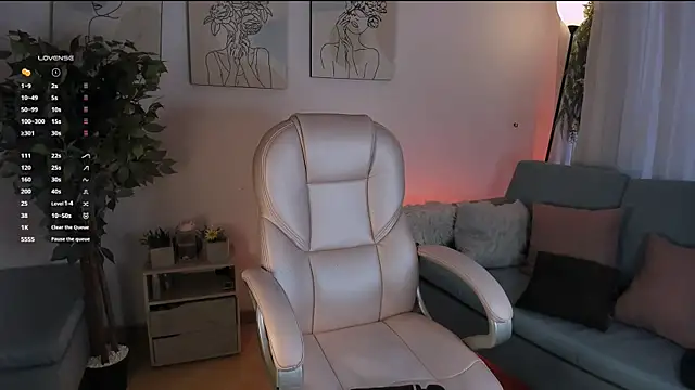 aisha bx online show from December 2025 12:10:01 PM