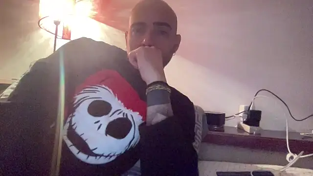 alessandromori91 online show from December 2025 07:03:01 AM