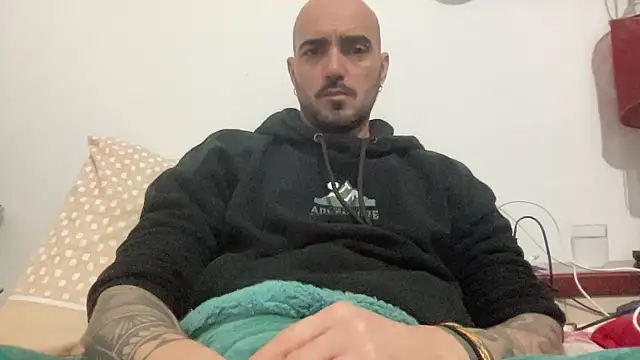 alessandromori91 online show from January 2026 09:31:02 PM