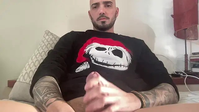 alessandromori91 online show from February 2026 03:29:02 PM