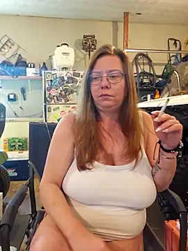 MsShelby40 online show from April 2026 01:29:02 PM