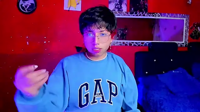 AnggelONfiree online show from February 2025 06:04:01 AM