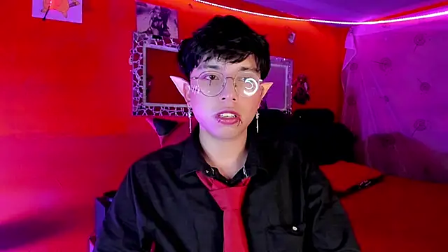 AnggelONfiree online show from October 2025 04:11:01 AM