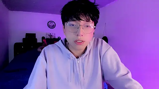 AnggelONfiree online show from February 2026 02:42:02 AM