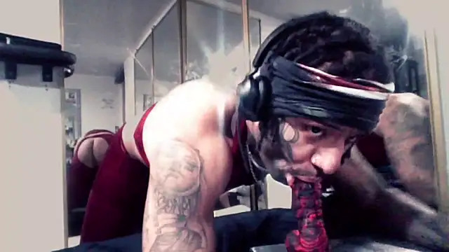 Azazelihornyasf online show from April 2026 01:28:02 AM