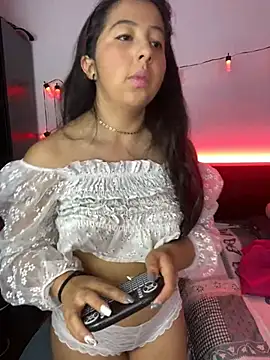 Snapshot of Isa_bel chatting on December 2024 01:29:02 AM Isa bel online show from December 2024 01:29:02 AM