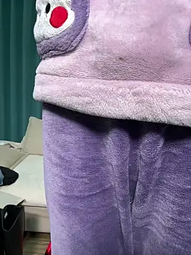 Snapshot of moneymaker_taipei chatting on February 2025 05:46:02 PM moneymaker taipei online show from February 2025 05:46:02 PM