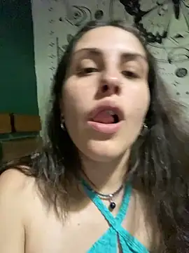 isadelasestrellas online show from October 2025 06:56:01 PM